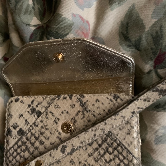 Michael Kors IPhone 4 phone case - Picture 2 of 5